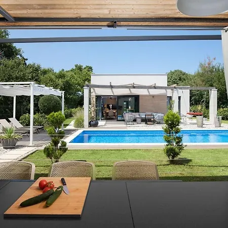 Villa Maell With Private Pool *
