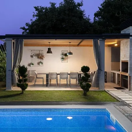 Villa Maell With Private Pool *