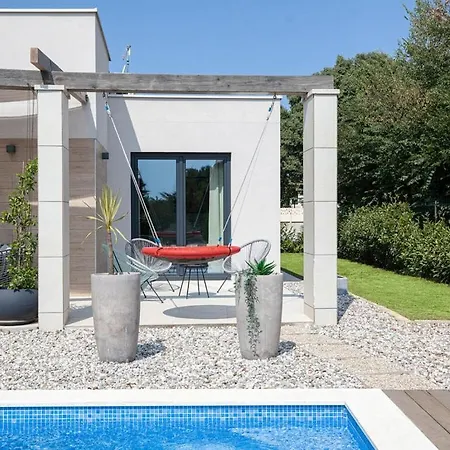 Maell With Private Pool *